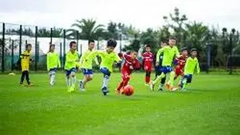 揭秘曼联未来之星！青训主管强调：莱西一线队试炼，开启关键成长之门